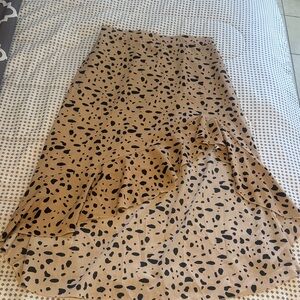 SHEIN Asymmetrical Leopard Print Skirt in Tan